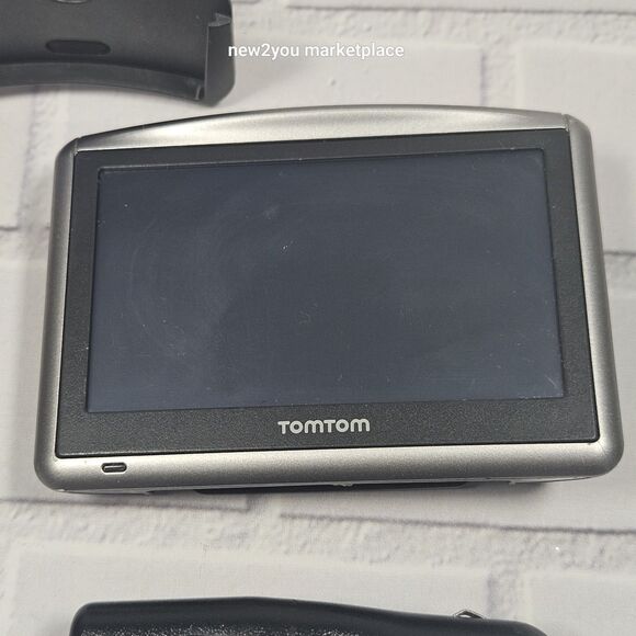 TomTom One XL 4S00.008 GPS Bluetooth Navigator Touch Screen 4.3" Maps Tom Tom - Picture 7 of 16